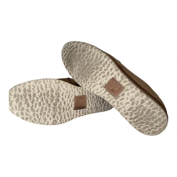 Frye Suede Slip on Flats Sz 6.5 in great condition - Picture 10 of 13